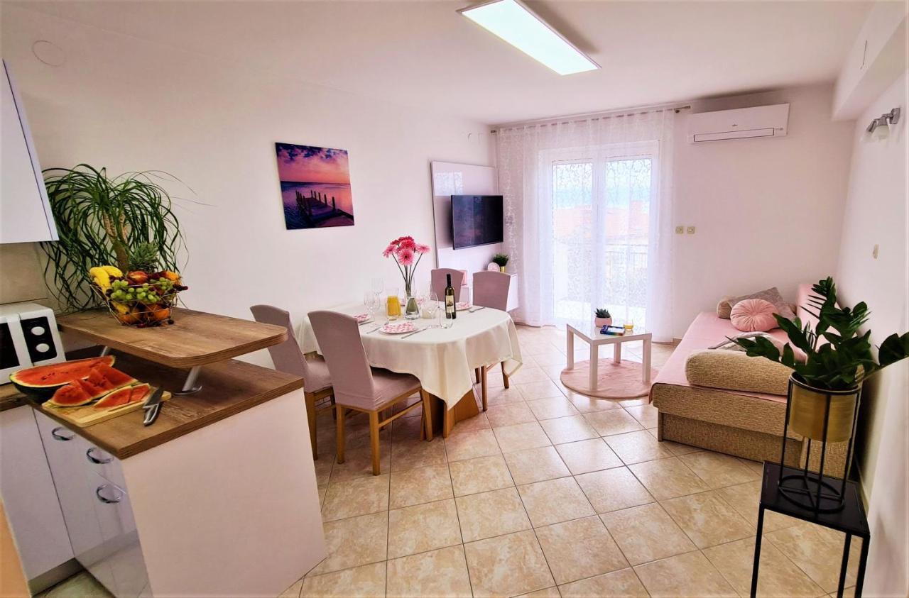 Apartment Karamarko Malinska Exteriér fotografie