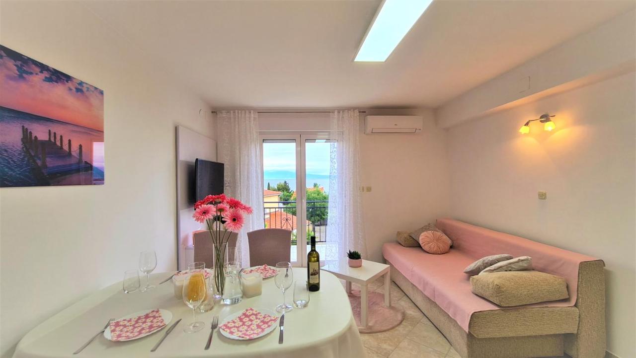 Apartment Karamarko Malinska Exteriér fotografie